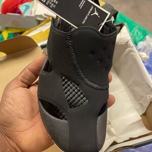 Jordan Flare PS Black White Sandals